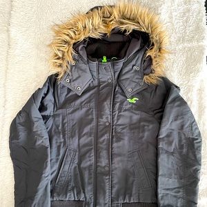 Hollister cropped hooded jacket grey with green details size L
